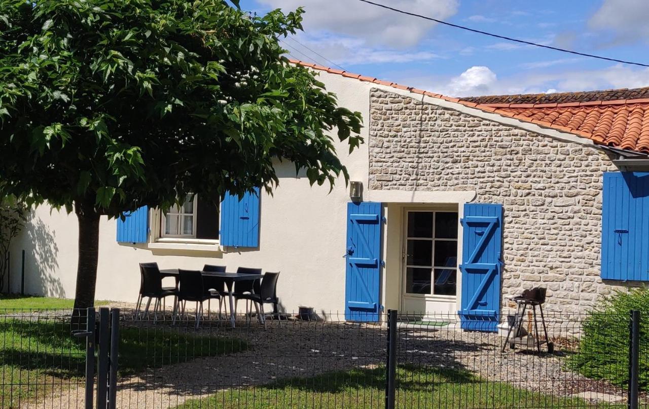 Gite Du Clos De La Vigne Montreuil  Экстерьер фото