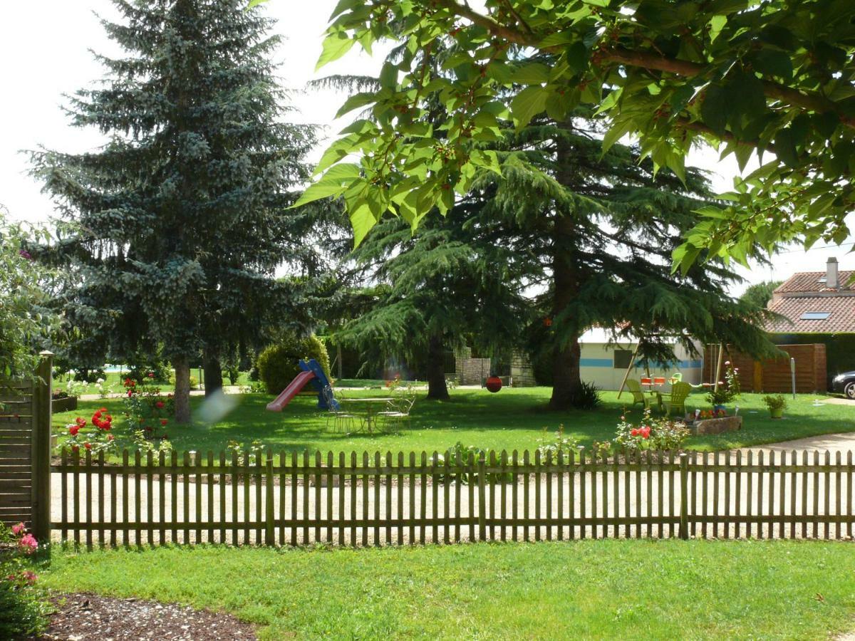 Gite Du Clos De La Vigne Montreuil  Экстерьер фото